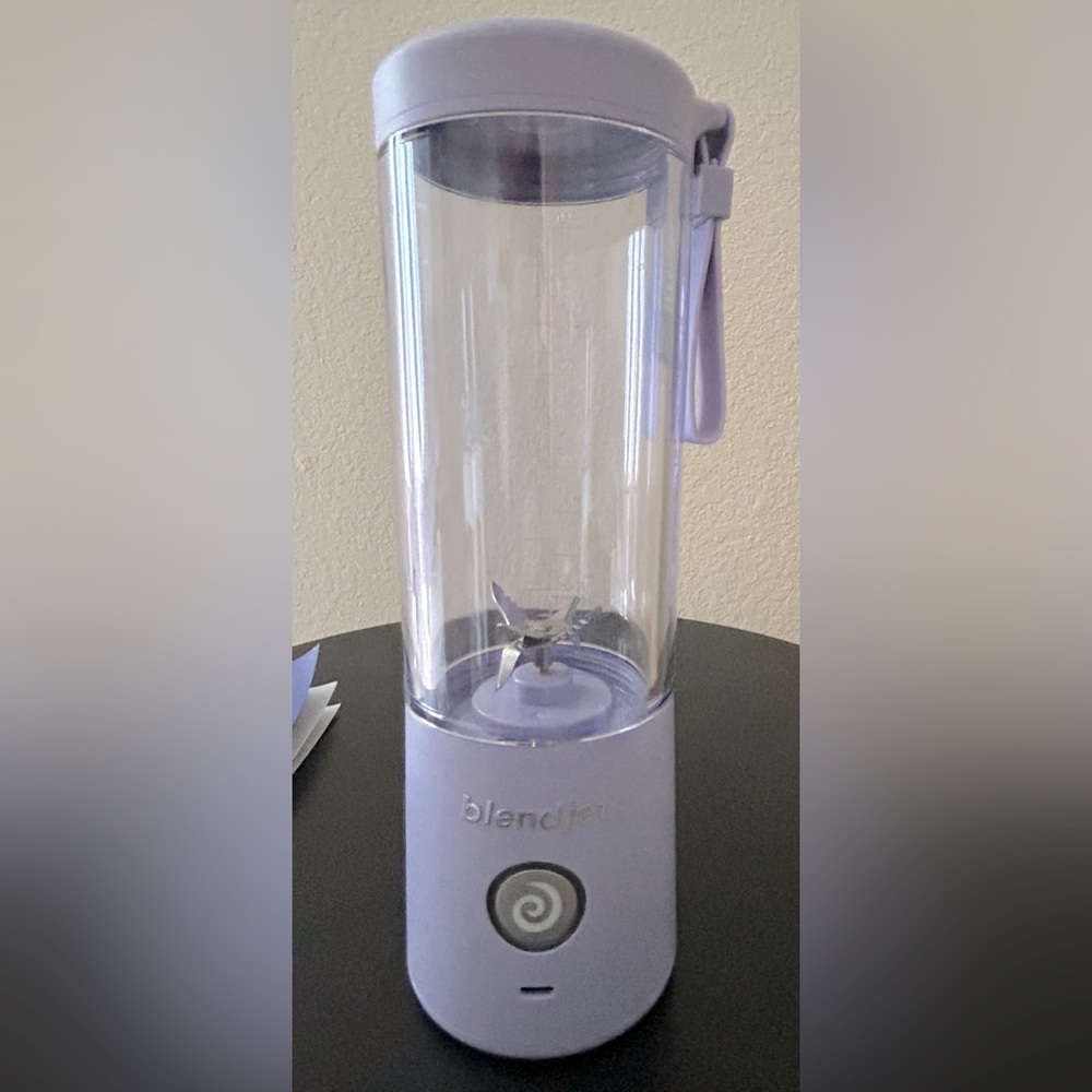 🍓🍑 NEW! Original BLENDJET Portable Blender🍌🍍